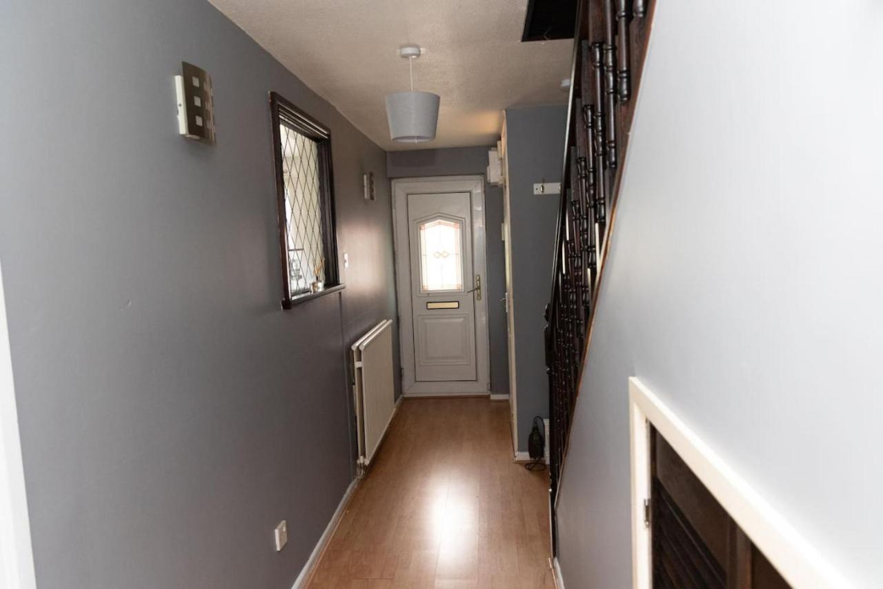 3 Bed Home Sleeps 8 People Located 1 Min From Train Stop - Otley Terrace Олдем Екстер'єр фото