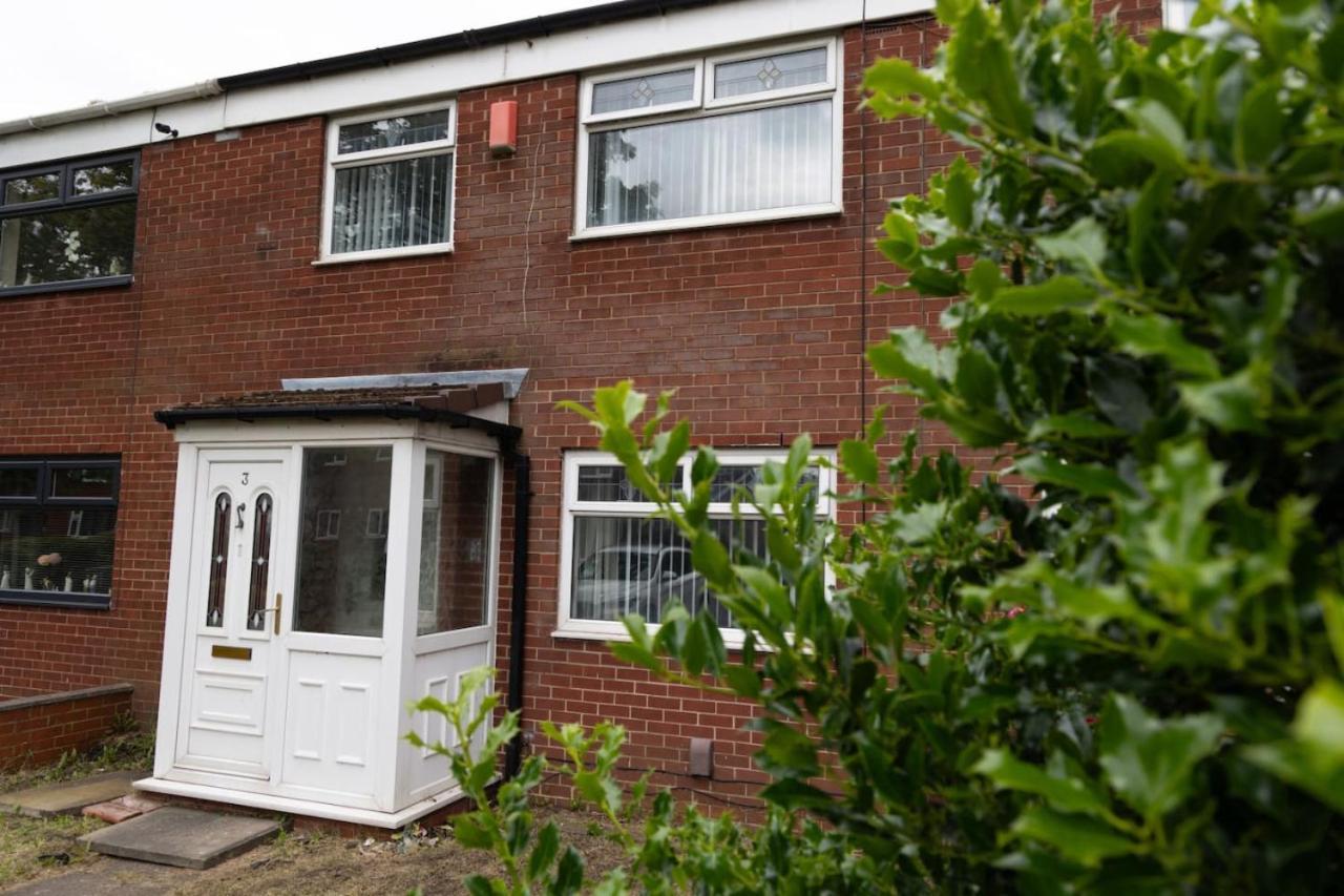3 Bed Home Sleeps 8 People Located 1 Min From Train Stop - Otley Terrace Олдем Екстер'єр фото